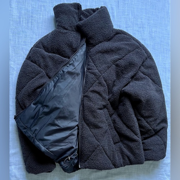 Andrew Marc Sport Women's Faux Poodle Fur Diamond Quilted Puffer Jacket Size:1X - Picture 4 of 12